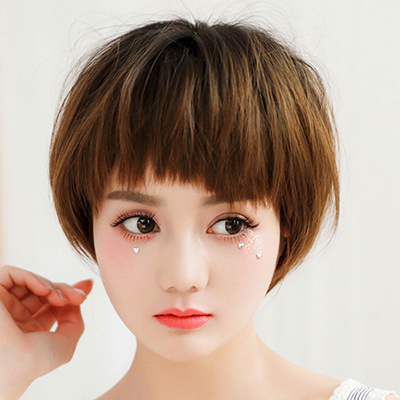 假發生(shēng)産加工(gōng)廠(chǎng)家(jiā)詳解戴假發過敏的(de)原因
